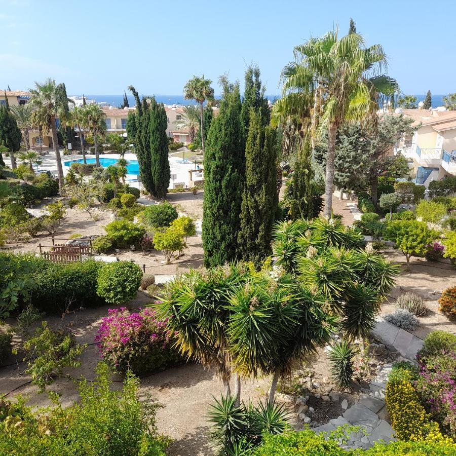 Modern Sea View Apartment Regina Gardens Paphos Exterior foto